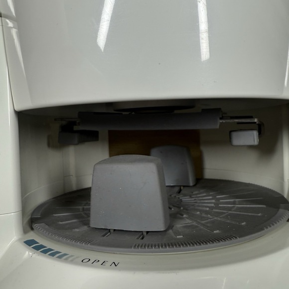 Black And Decker Lids Off Electric Automatic Jar Can‎ Opener Kitchen JW200 - Picture 6 of 7